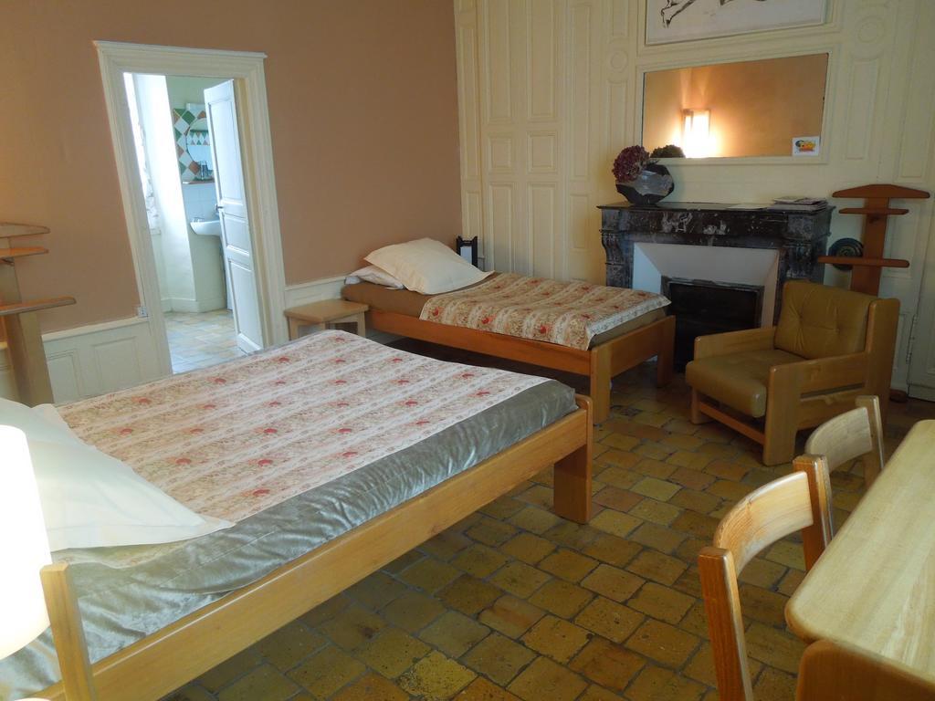 Carrefour De L'Ormeau Mondoubleau Room photo